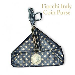 Fiocchi Vintage Leather Triangular Coin Purse Fleur-De-Lis Pattern Coin Charm